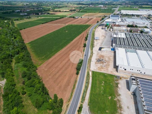 terreno agricolo in vendita a Montichiari in zona Novagli