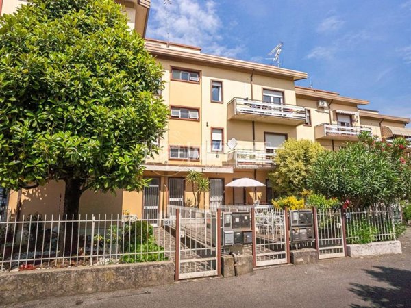 appartamento in vendita a Montichiari in zona Rò