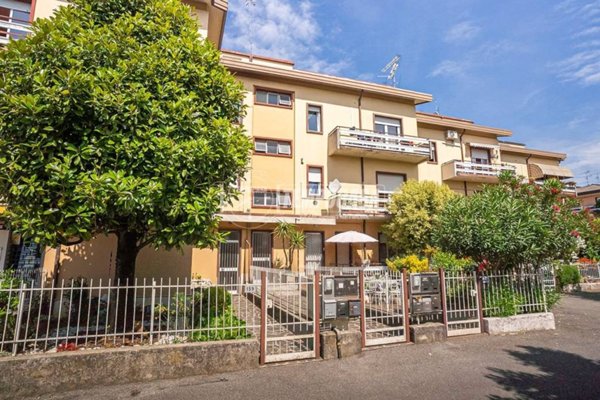 appartamento in vendita a Montichiari in zona Rò