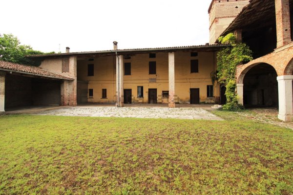 casale in vendita a Montichiari