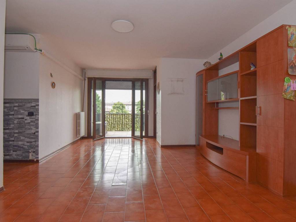 appartamento in vendita a Montichiari in zona Rò