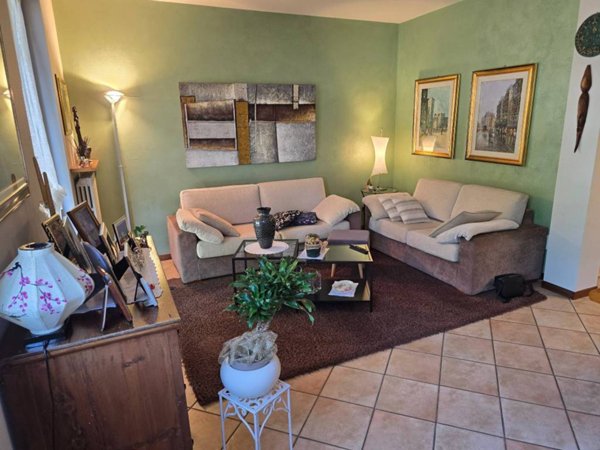 casa indipendente in vendita a Montichiari in zona Rò