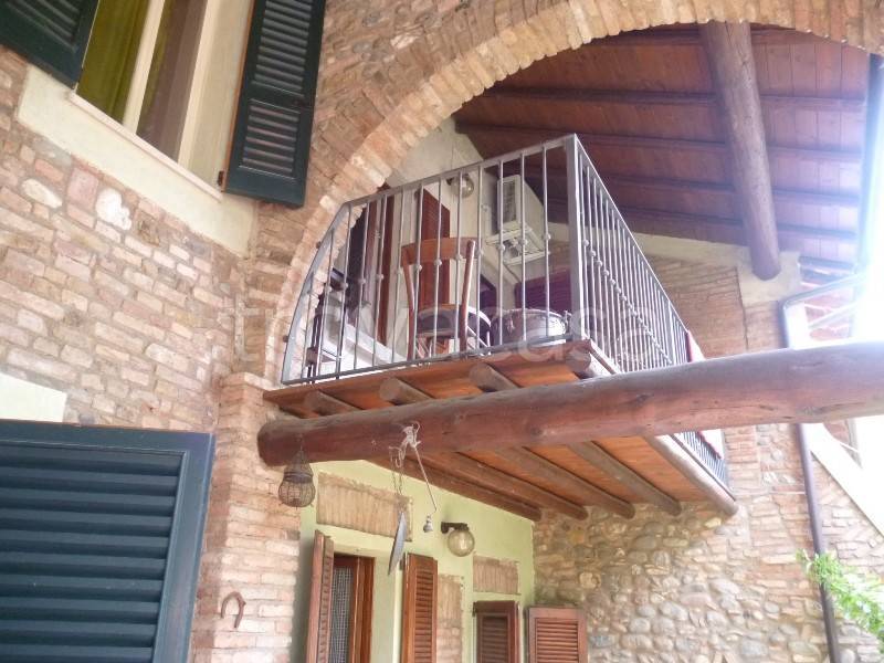 casa indipendente in vendita a Montichiari in zona Centro Storico