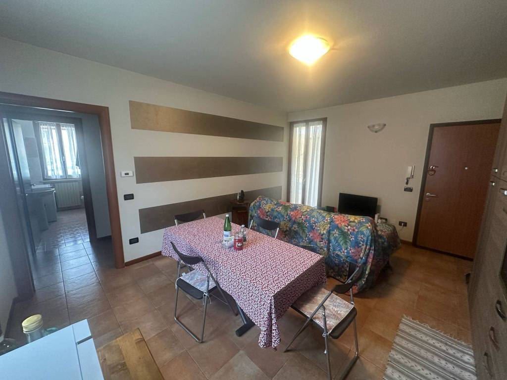 appartamento in vendita a Montichiari in zona Rò
