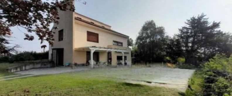 casa indipendente in vendita a Montichiari in zona Rò