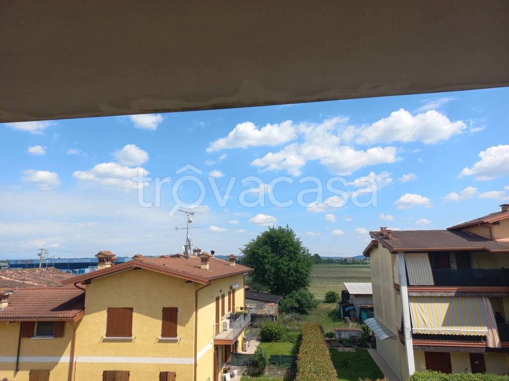 appartamento in vendita a Montichiari in zona Campagnoli