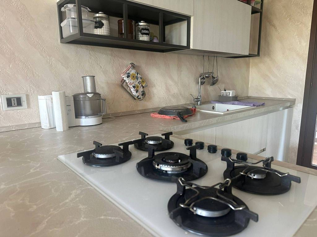 appartamento in vendita a Montichiari in zona Rò