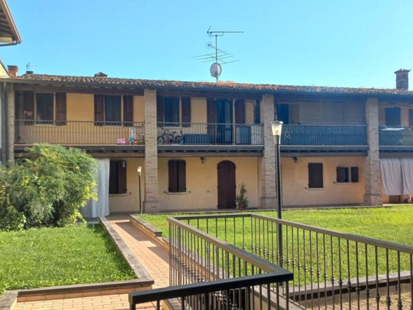 appartamento in vendita a Montichiari in zona Rò