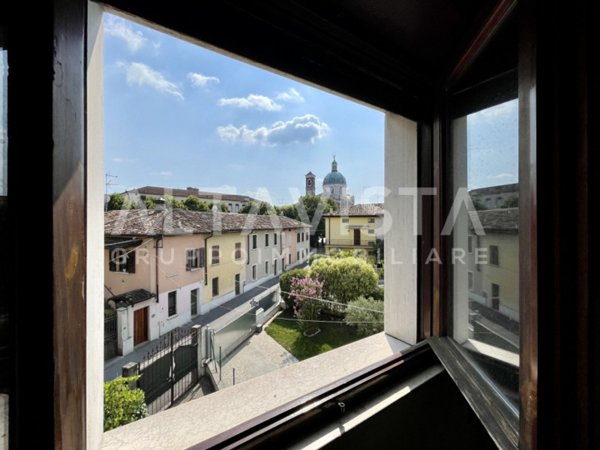 casa indipendente in vendita a Montichiari