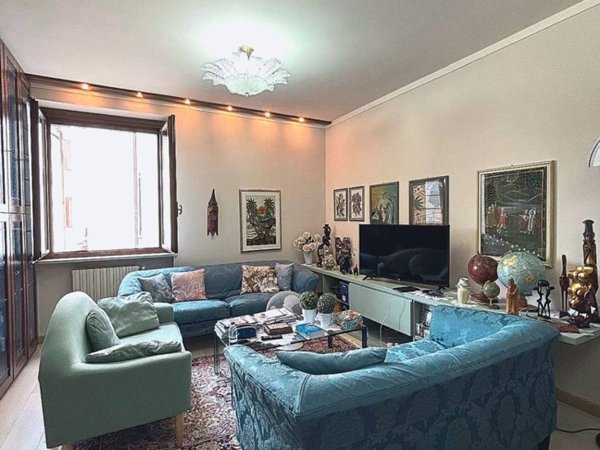 casa indipendente in vendita a Montichiari in zona Centro Storico
