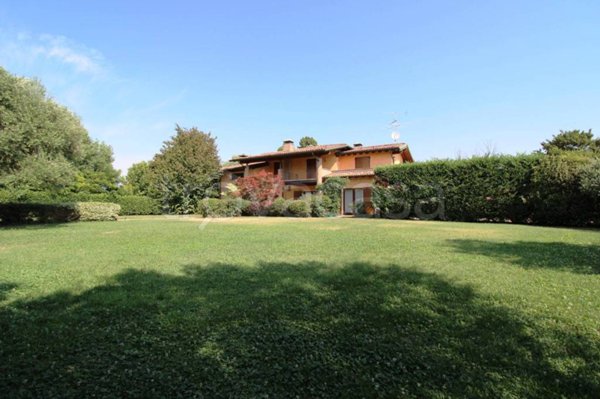 casa indipendente in vendita a Montichiari in zona Novagli