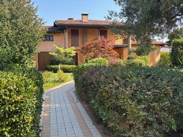 casa indipendente in vendita a Montichiari