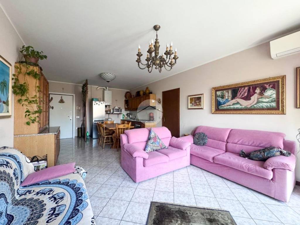 appartamento in vendita a Montichiari in zona Rò