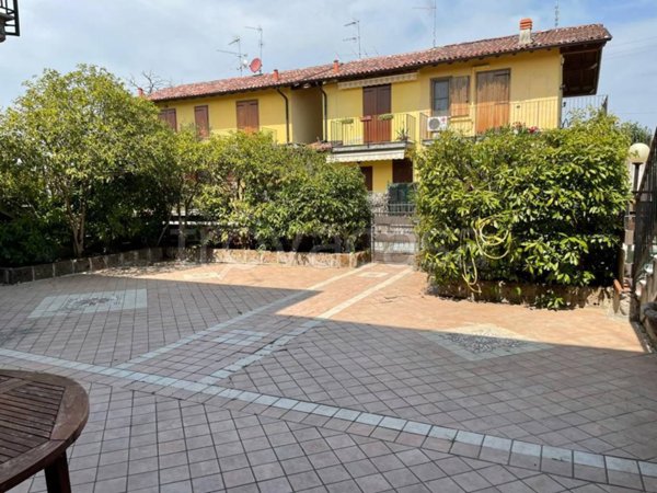 appartamento in vendita a Montichiari in zona Sant'Antonio