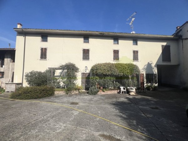 casale in vendita a Montichiari