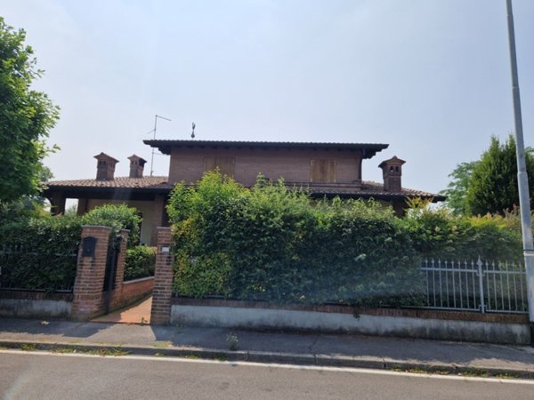 casa indipendente in vendita a Montichiari in zona Rò