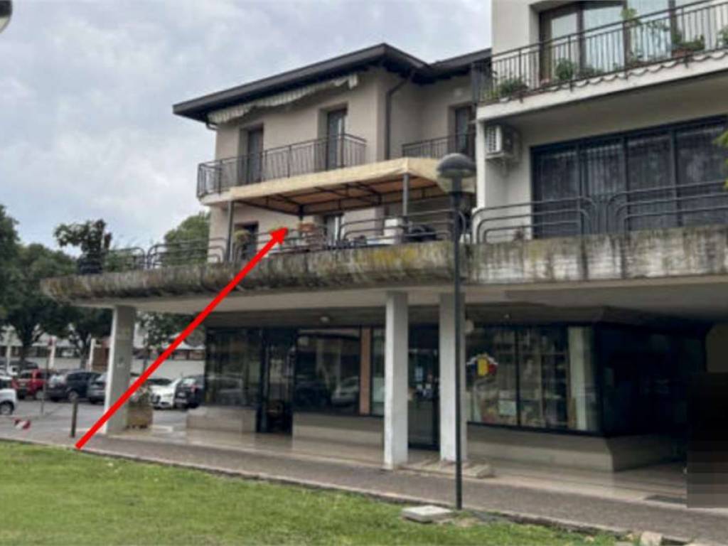 appartamento in vendita a Montichiari in zona Rò