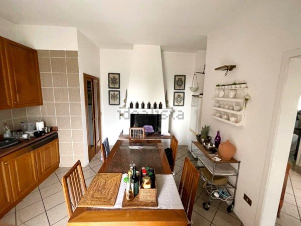 casa indipendente in vendita a Montichiari in zona Centro Storico