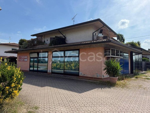 negozio in vendita a Montichiari