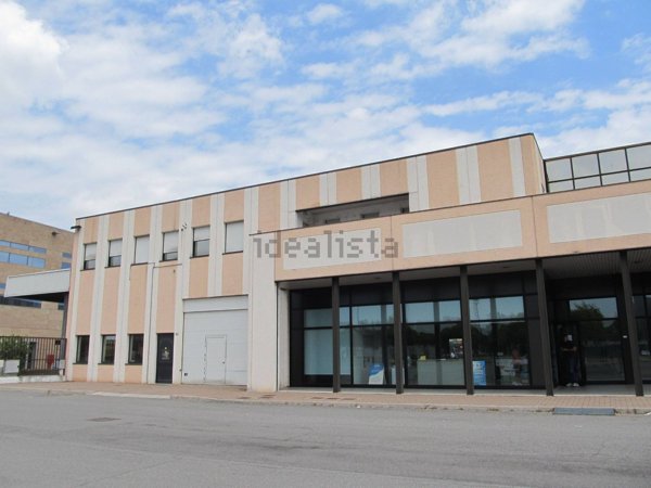 capannone in vendita a Montichiari