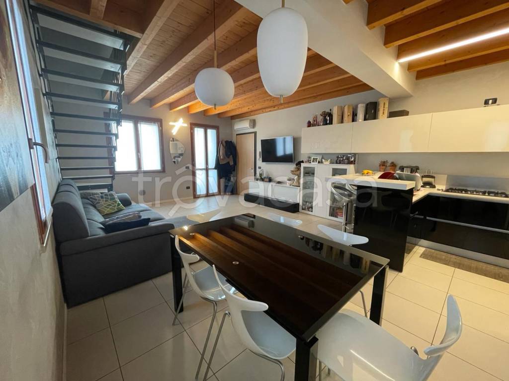 appartamento in vendita a Montichiari