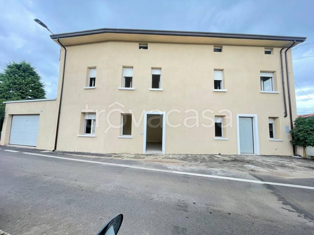 casa indipendente in vendita a Montichiari in zona Vighizzolo