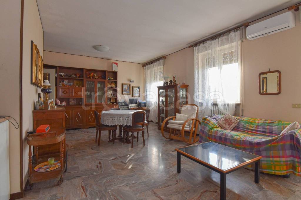 appartamento in vendita a Montichiari in zona Centro Storico