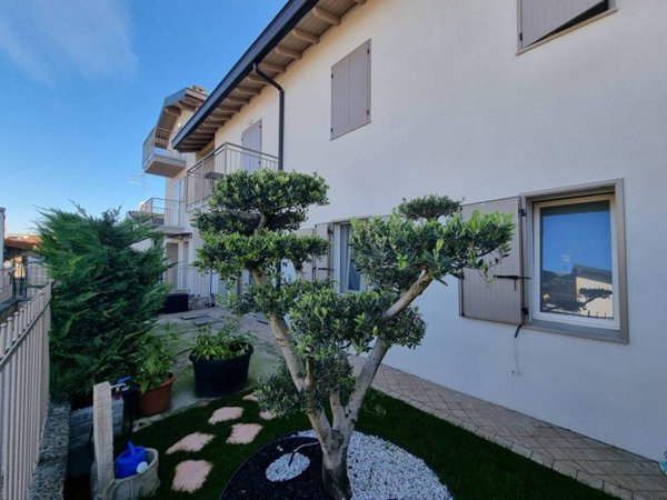 appartamento in vendita a Montichiari in zona Rò