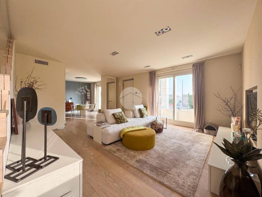 casa indipendente in vendita a Montichiari in zona Rò
