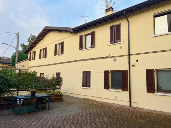 appartamento in vendita a Montichiari in zona Rò