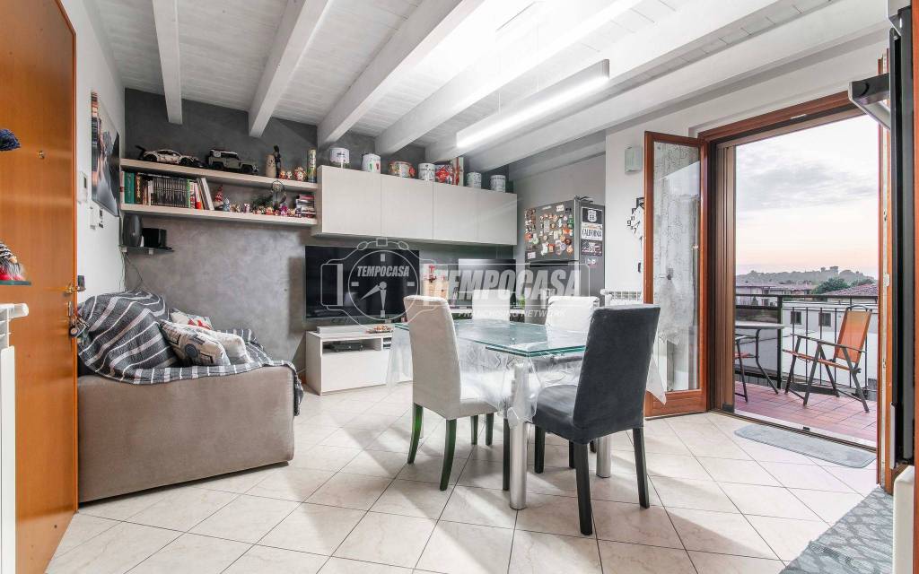 appartamento in vendita a Montichiari in zona Rò