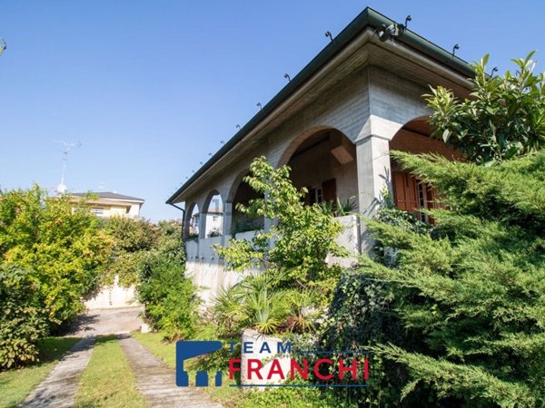 casa indipendente in vendita a Montichiari