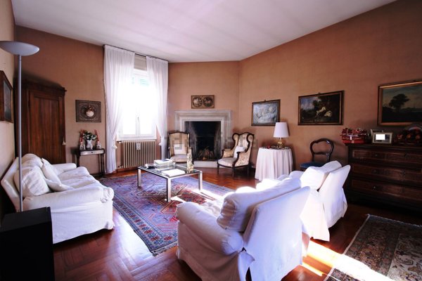 casa indipendente in vendita a Montichiari in zona Centro Storico