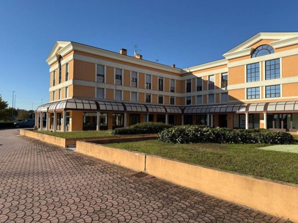 ufficio in vendita a Montichiari