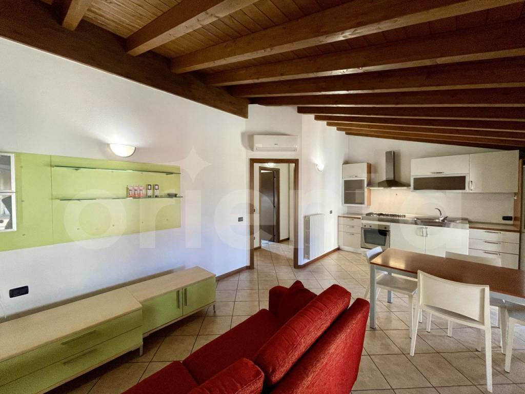 appartamento in vendita a Montichiari in zona Rò