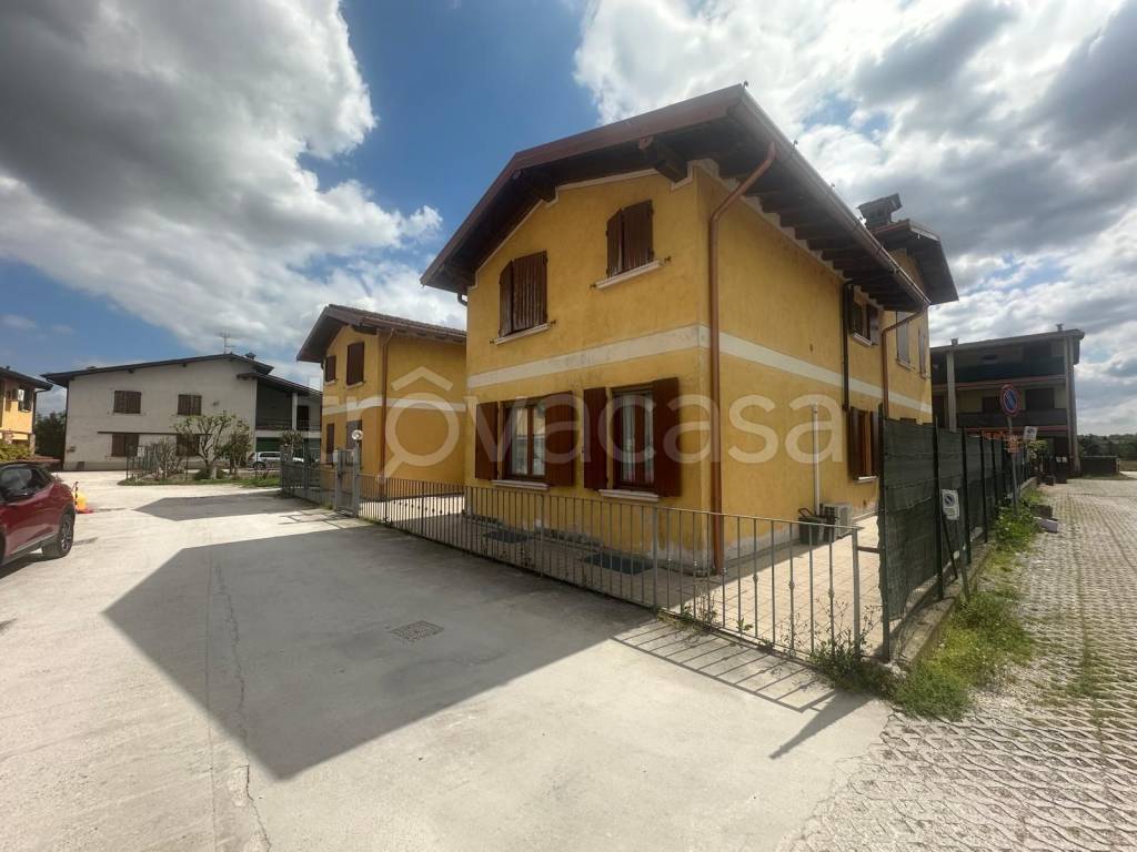 appartamento in vendita a Montichiari in zona Campagnoli