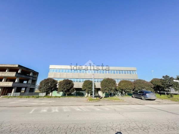 ufficio in vendita a Montichiari