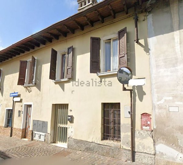 casa indipendente in vendita a Montichiari in zona Centro Storico