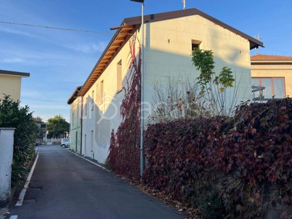 appartamento in vendita a Montichiari in zona Centro Storico