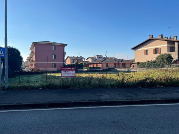 terreno edificabile in vendita a Montichiari in zona Novagli