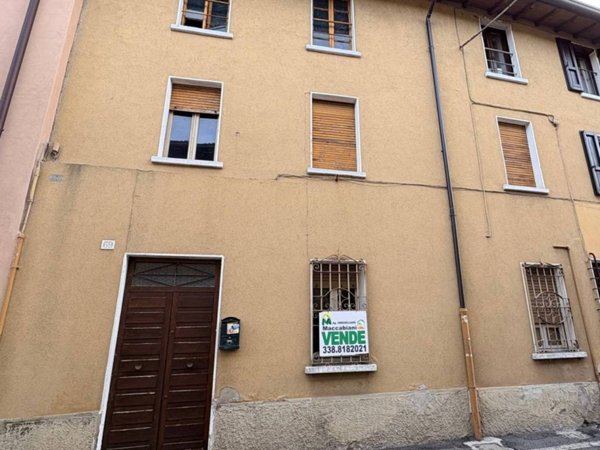 appartamento in vendita a Montichiari in zona Rò