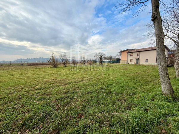 terreno edificabile in vendita a Montichiari in zona Novagli