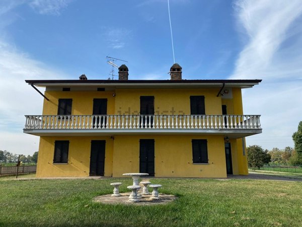 casa indipendente in vendita a Montichiari