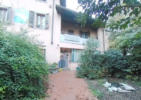 casa indipendente in vendita a Montichiari in zona Santellone