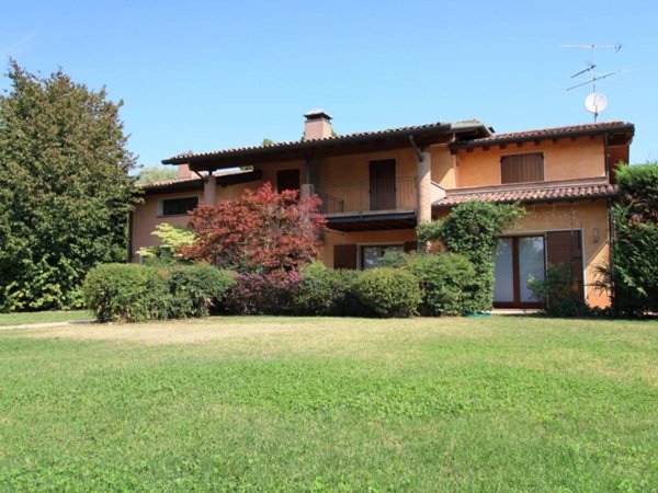 casa indipendente in vendita a Montichiari in zona Novagli