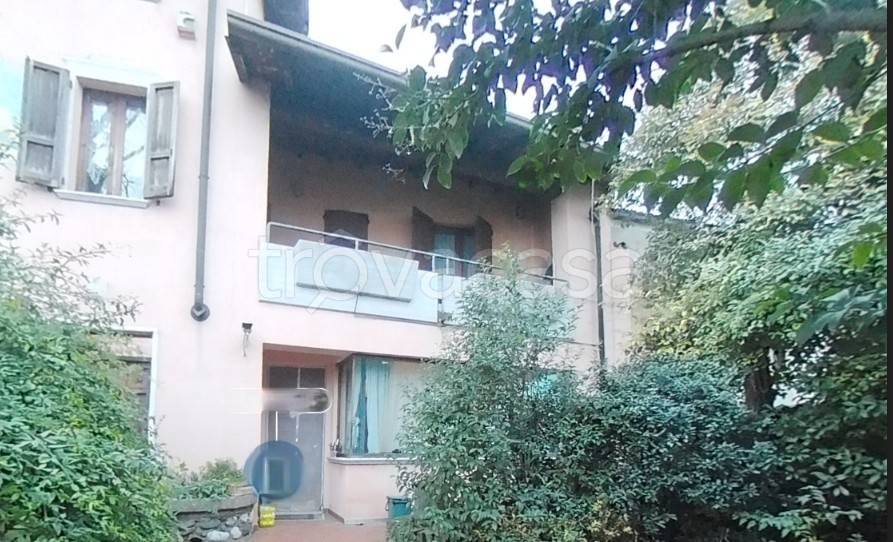 casa indipendente in vendita a Montichiari in zona Santellone