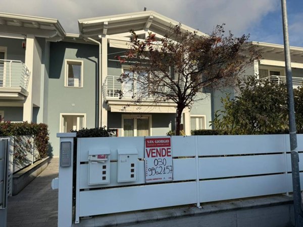 appartamento in vendita a Montichiari in zona Rò