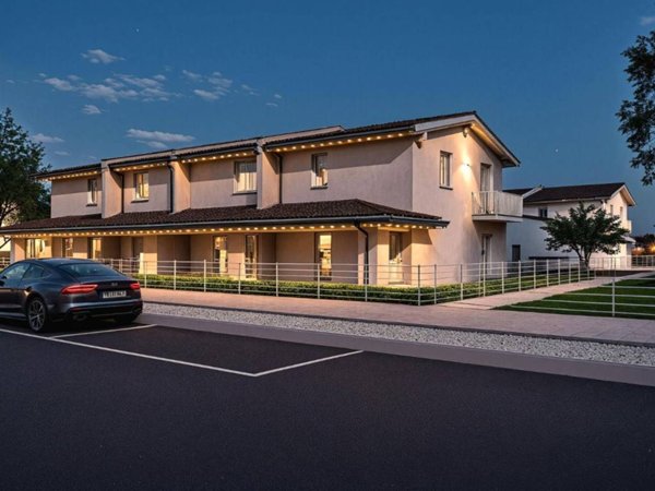 casa indipendente in vendita a Montichiari