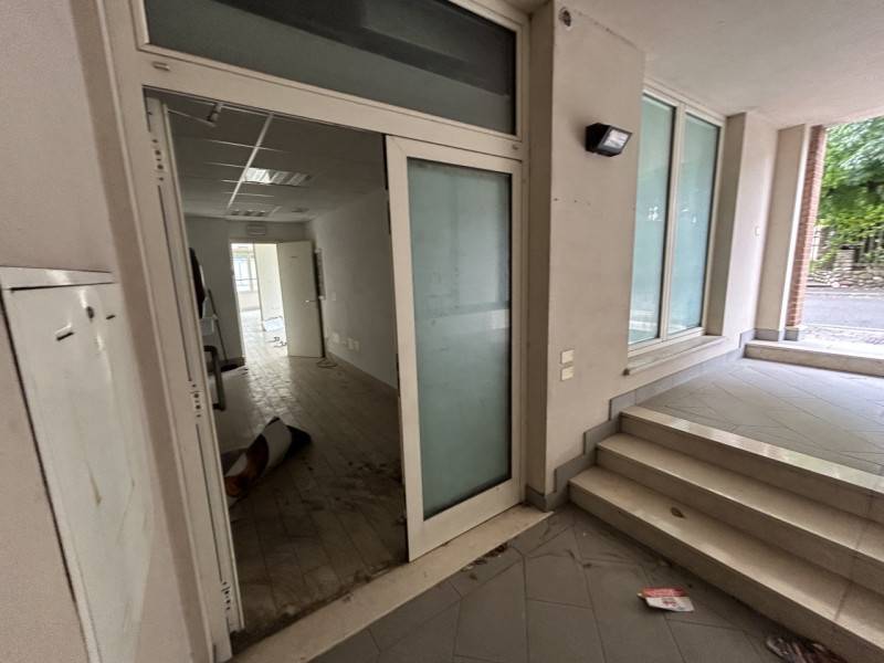 negozio in vendita a Montichiari