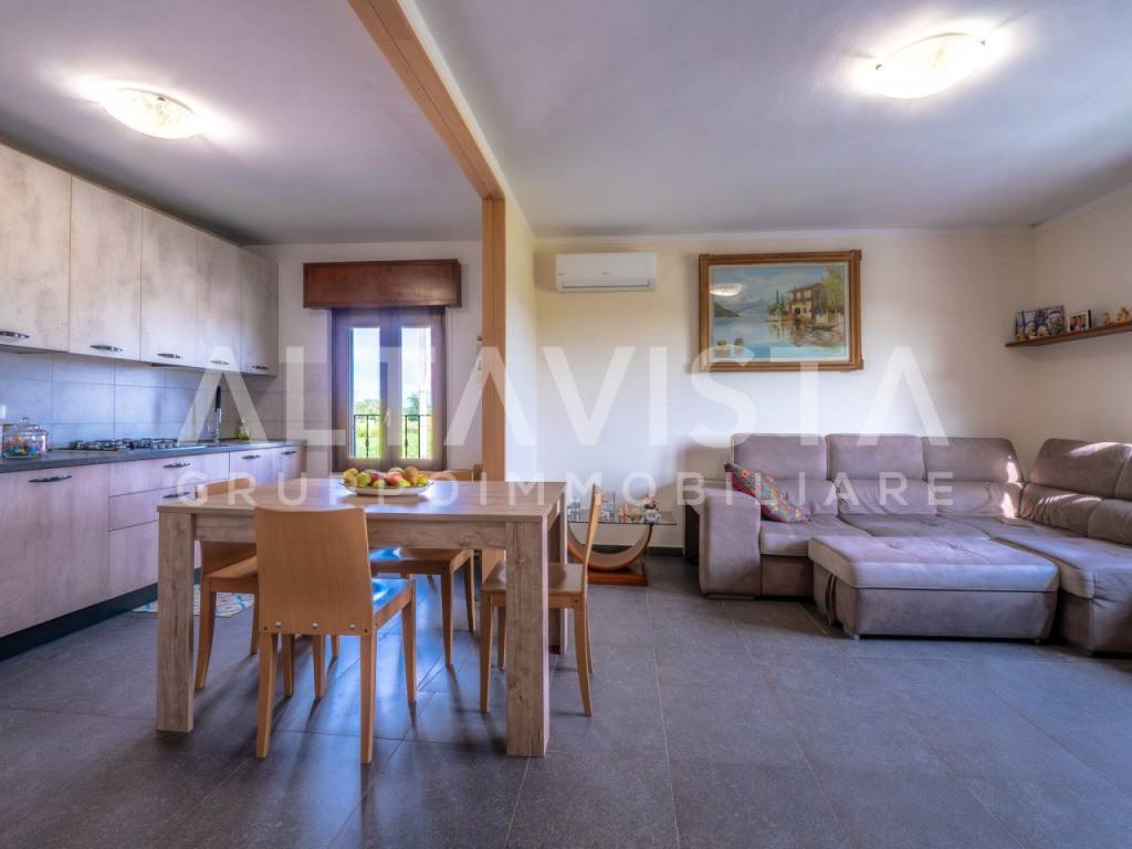 appartamento in vendita a Montichiari in zona Santa Giustina